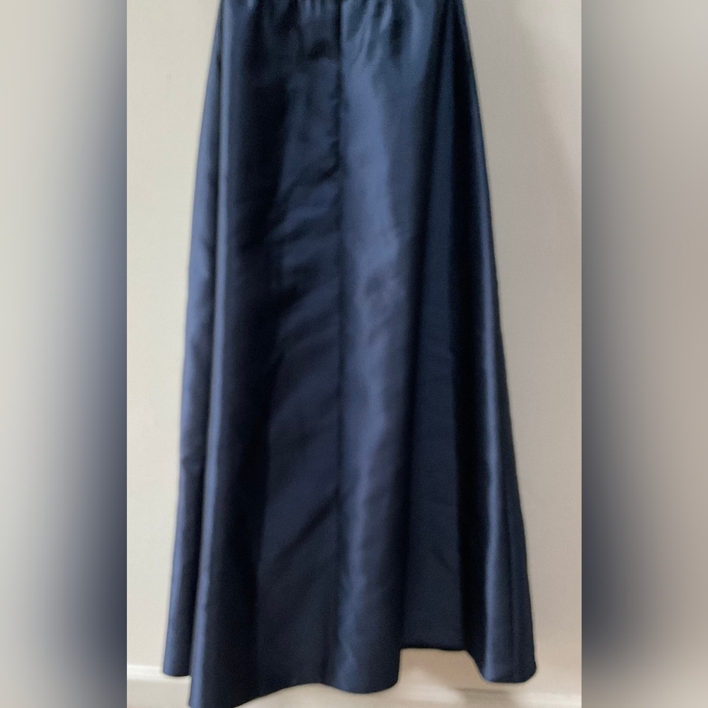 ALFRED SUNG Gorgeous Midnight Blue Strapless Satin Gown - Picture 6 of 8